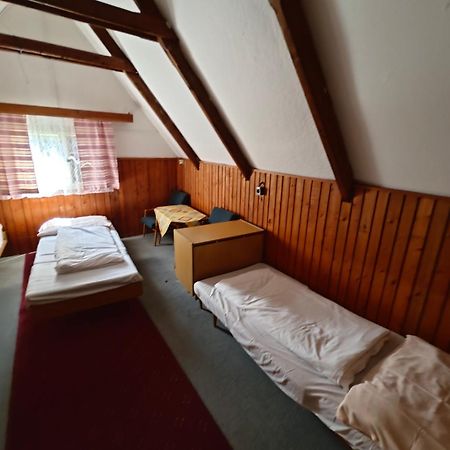 Вілла Bungalovy Roznov Рожнов-под-Радгоштєм Екстер'єр фото