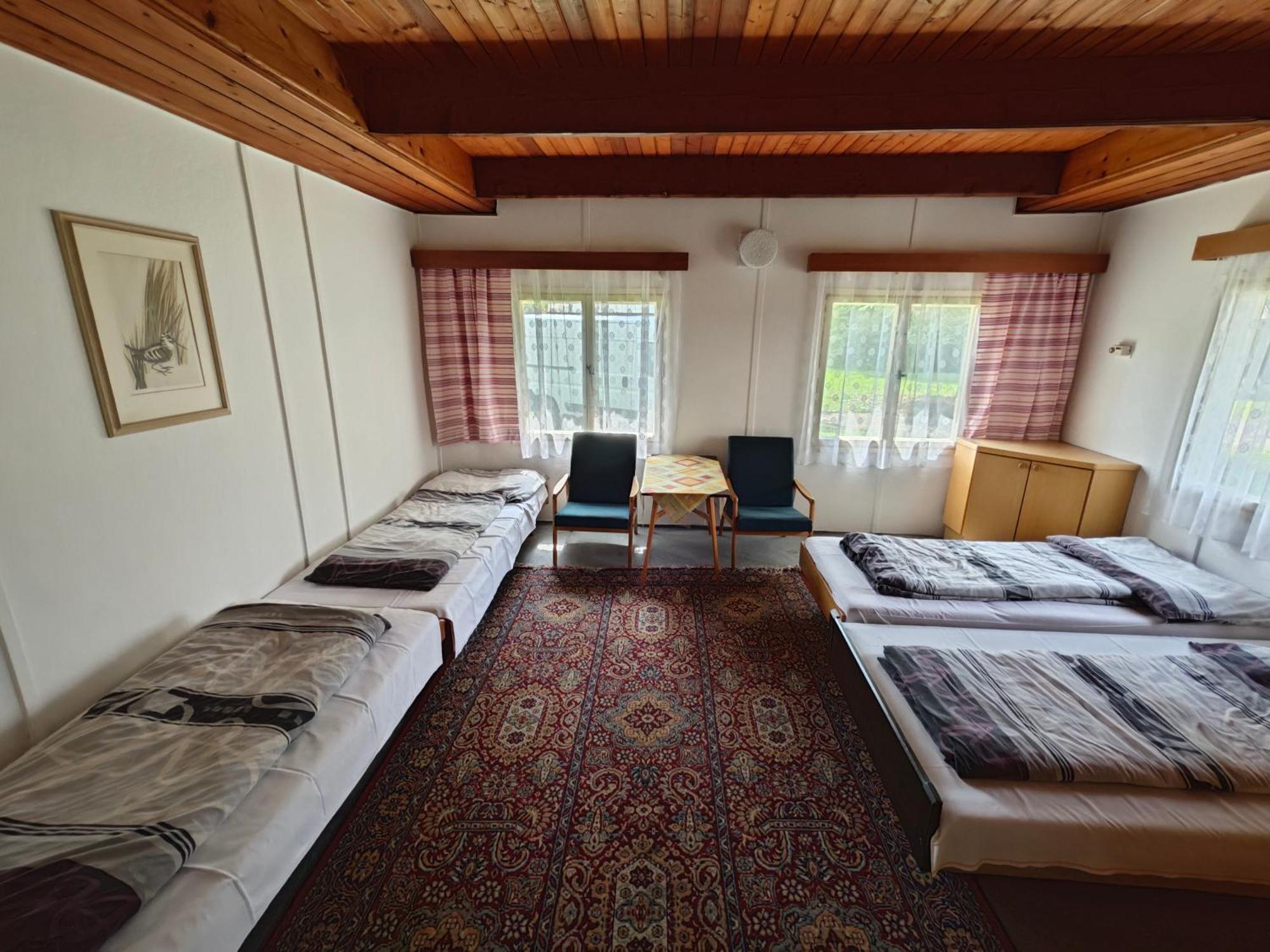 Вілла Bungalovy Roznov Рожнов-под-Радгоштєм Екстер'єр фото